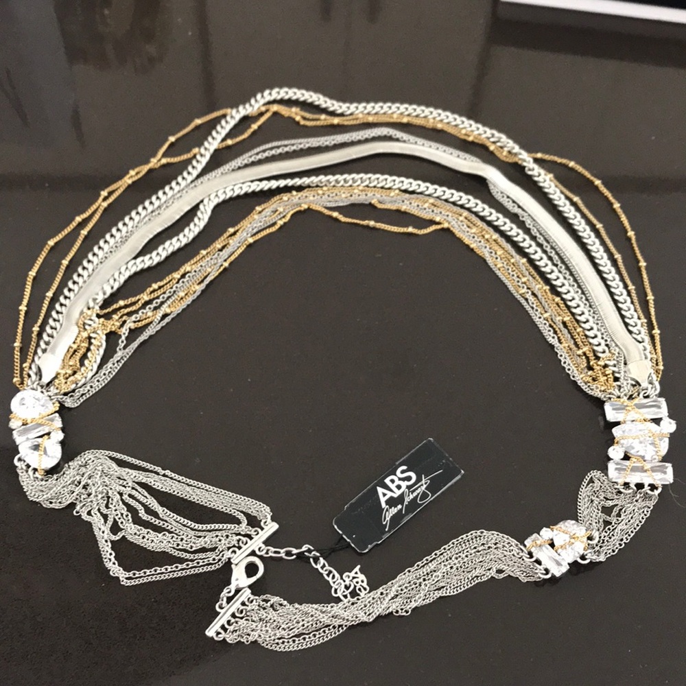 Statement necklace